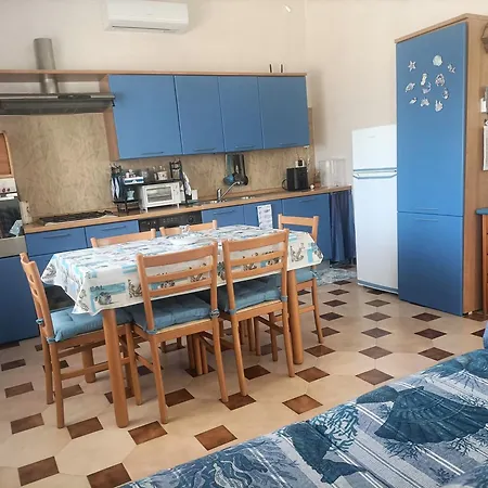 Rifugio Oltremare Holiday home *
